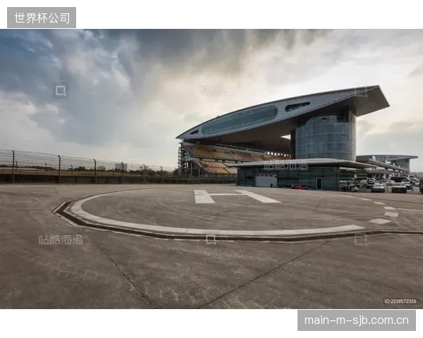 F1上海站的“赛道烟花秀”如何打通领奖台与微博热搜的传播链路